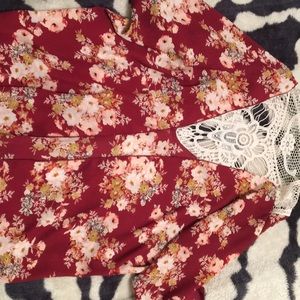 Size Small Floral Kimono